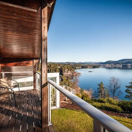 Arboretet: Seaside Retreat With Private Pool & Sauna In