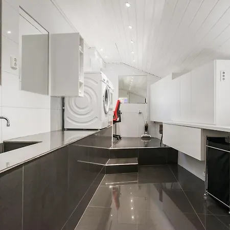 Arboretet: Seaside Retreat With Private Pool & Sauna In