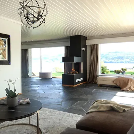 Arboretet: Seaside Retreat With Private Pool & Sauna In Villa Bergen