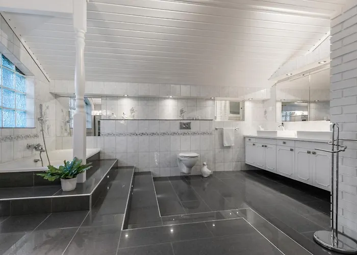 Arboretet - Seaside With Private Pool & Infrared Sauna In The Heart Of Arboretet, Villa *