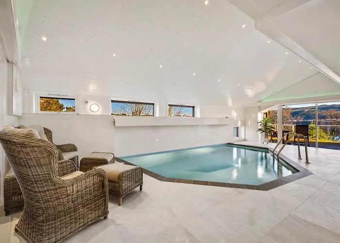 Arboretet - Seaside With Private Pool & Infrared Sauna In The Heart Of Arboretet, * Bergen