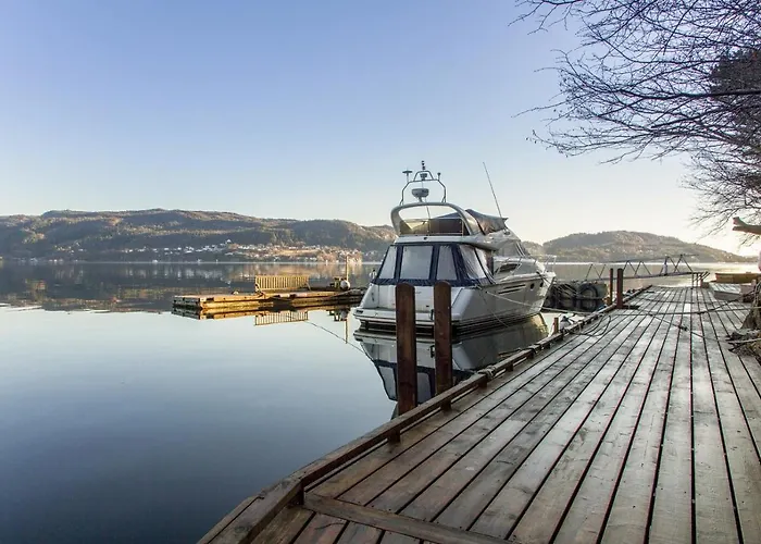 Vila Arboretet - Seaside With Private Pool & Infrared Sauna In The Heart Of Arboretet, Bergen