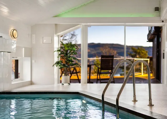 Arboretet - Seaside With Private Pool & Infrared Sauna In The Heart Of Arboretet, Bergen