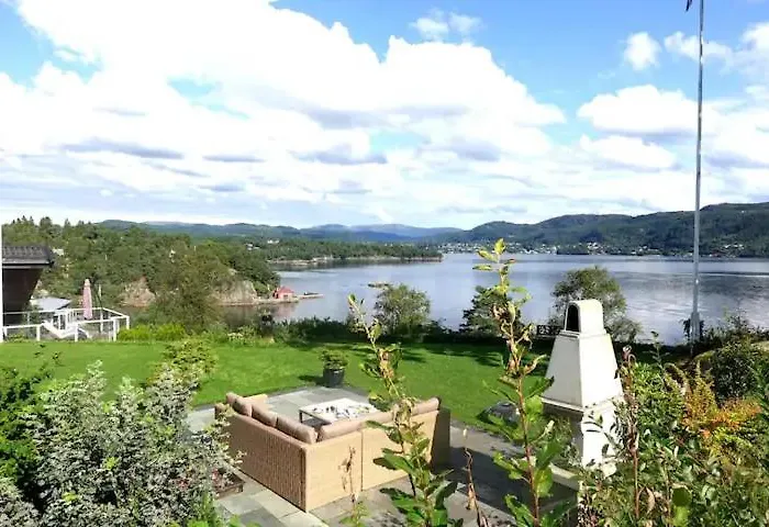 Arboretet - Seaside With Private Pool & Infrared Sauna In The Heart Of Arboretet, Vila