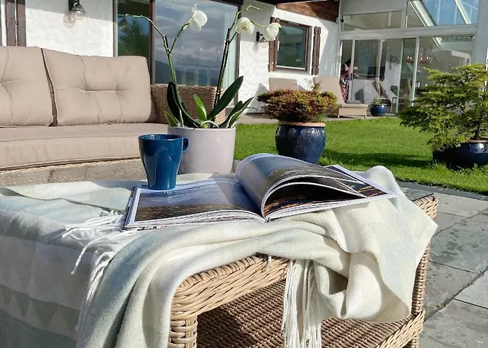 Arboretet - Seaside With Private Pool & Infrared Sauna In The Heart Of Arboretet, Берген