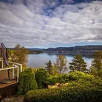 Arboretet: Seaside Retreat With Private Pool & Sauna In * Bergen